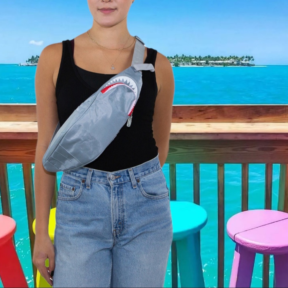 RESTOCK Beach Lovers & Diver Funny Jaw Shark Waist or Shoulder Fanny Pack - Picture 4 of 7